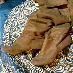 Grey high boot 2 1/2in heel